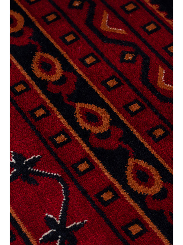 Paghman Serisi Afgan Desenli Viskon Sık Dokuma Kaymaz Tabanlı İnce Makine Halısı 01 NAVY