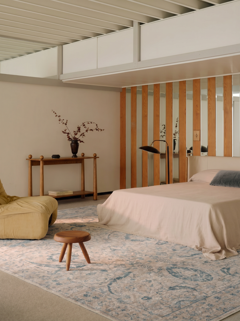 Çırağan %100 Naturel Özel Işıltılı El Emeği ile Özel Tezgahlarda Üretilen TENCEL™ Uşak Halısı 07VSKY