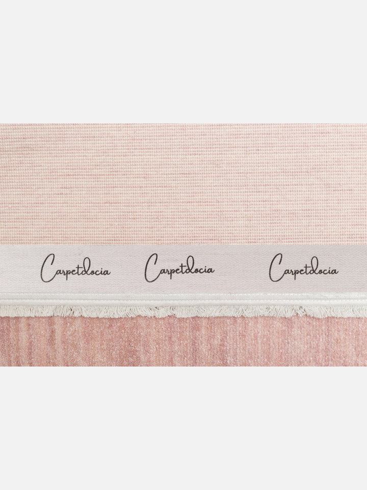 Royal %100 Yeni Zelanda Yünü El Emeği ile Üretilen Halı DUSTY ROSE Carpetdocia kenar şeridi detayı