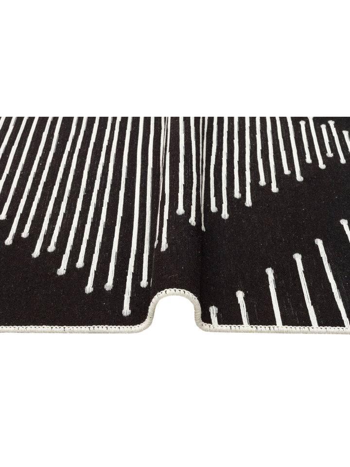 Maya 100% Natural Cotton Washable Double Sided Living Room Kitchen Hallway Modern Rug 15 BLACK