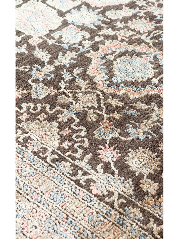 Kashmir Series Rich Coloured Stylish Living Room Carpet Produced with Special Dyeing Process 01 OLIVE