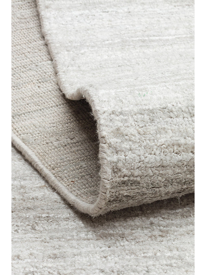 Amore Serisi %100 Naturel Muz İpeği Viskon ve Yün Karışımı Salon Oturma Odası El Dokuma Halı BEIGE - Carpetdocia