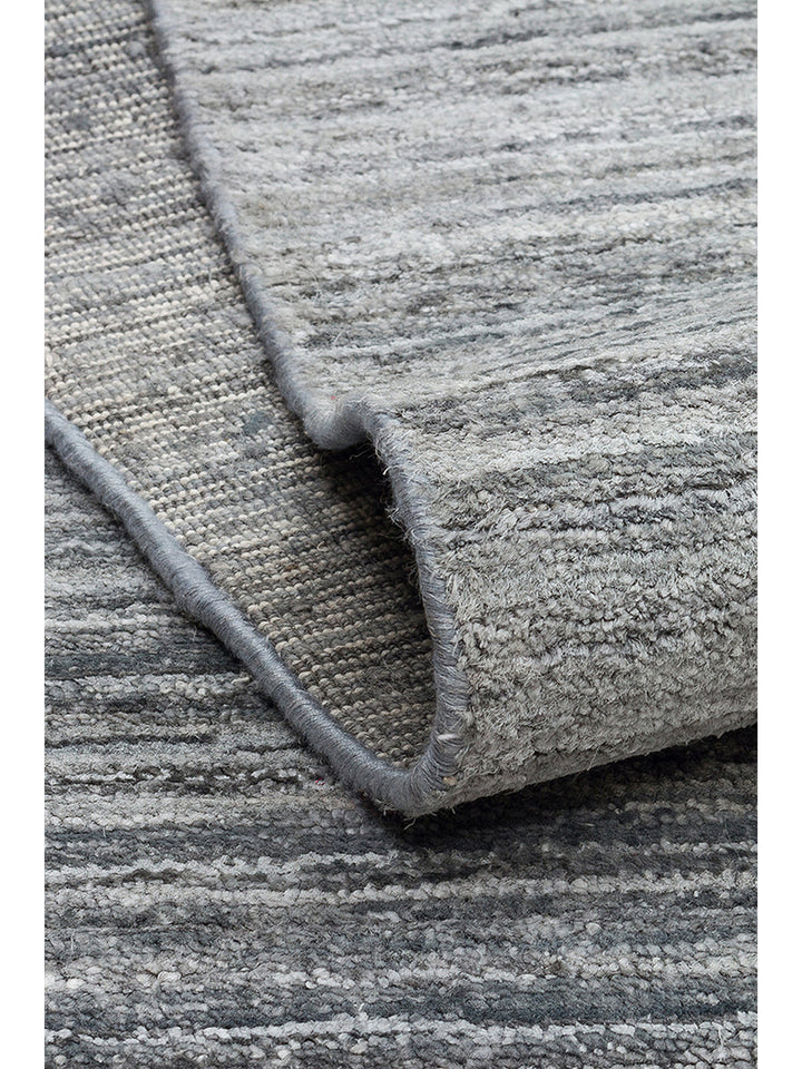 Amore Serisi %100 Naturel Muz İpeği Viskon ve Yün Karışımı Salon Oturma Odası El Dokuma Halı GREY - Carpetdocia