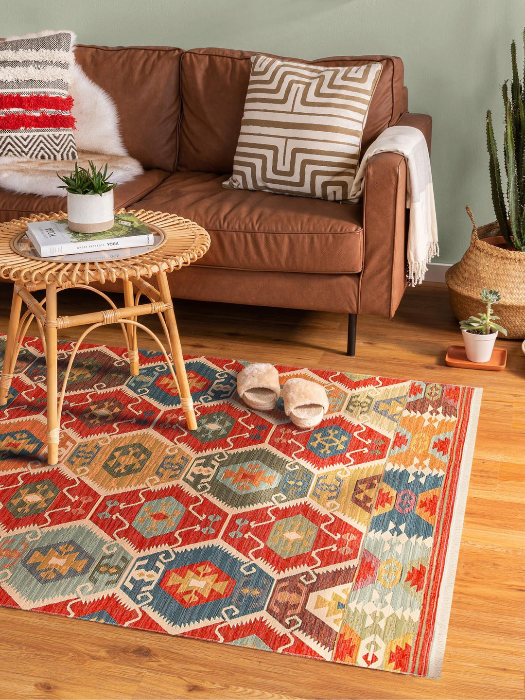 Rota Yıkanabilir, Çift Taraflı Kullanıma Uygun Yumuşak Tuşeli Otantik Kilim 06 RED - Carpetdocia