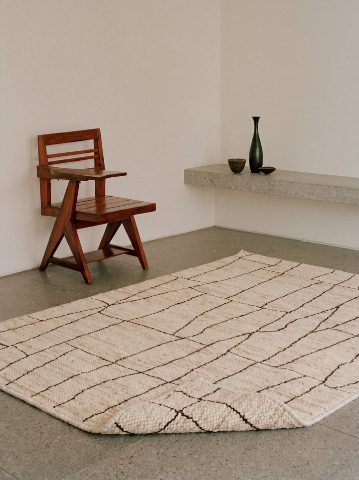 Cordoba Serisi Yeni Zelanda Yünü ve Pamuk Saçaklı Oturma Odası Salon Modern El Dokuma Kilim 02 CREAM mekan görünümü 1