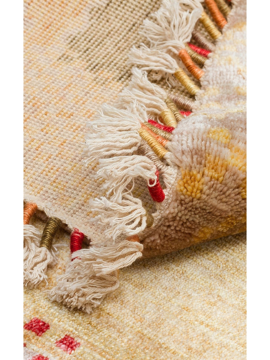 Oushak Carnaval %100 Naturel Kolay Temizlenir El Emeğiyle Üretilen TENCEL™ Modern Uşak Halısı 07 BEIGE AUTUMN Q
