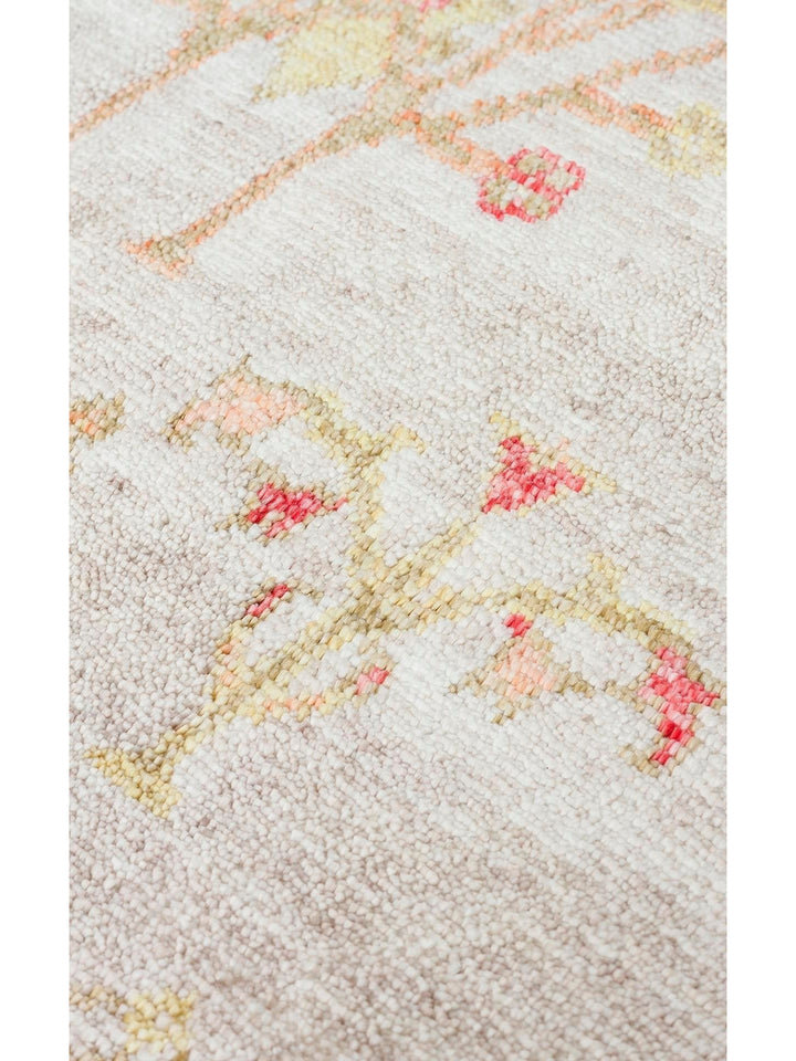Oushak Carnaval 100% Natural Easy to Clean Handmade TENCEL™ Modern Uşak Carpet 08 BEIGE AUTUMN